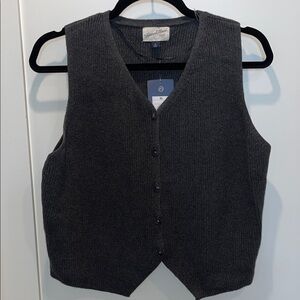 Universal Thread Charcoal Gray Knit Button Front Tank Vest
